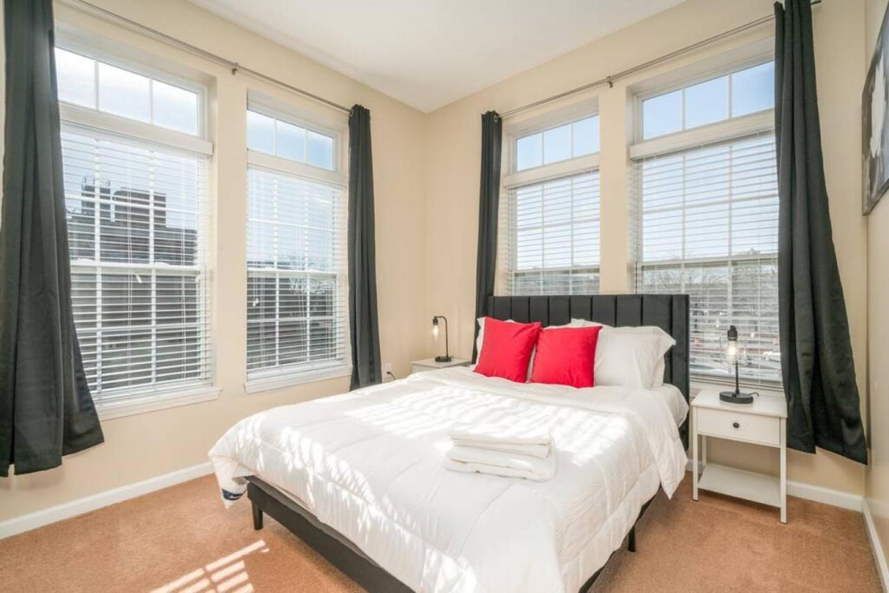 Appartamento Private Bed Downtown Indy - Shared Indianapolis Esterno foto
